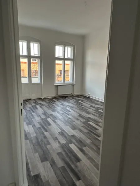 Wohnen in Treptow! 4-Zimmer-Altbauwohnung — photo 1